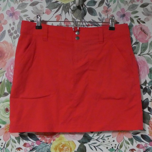 Two Columbia Skirts with Omni-Shield (Advanced Repellency) - Size 8 - Picture 3 of 7